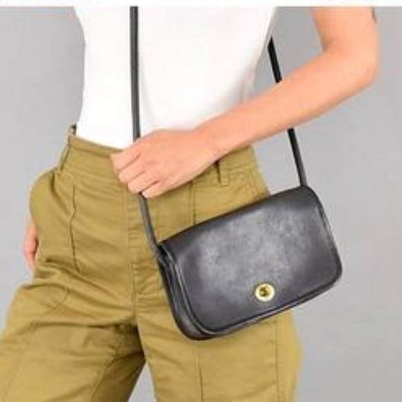Coach Handbags - Vintage Coach Made In NYC Black Dinky Bag